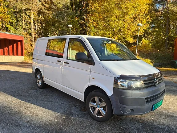 Volkswagen Transporter 2012 photo 2