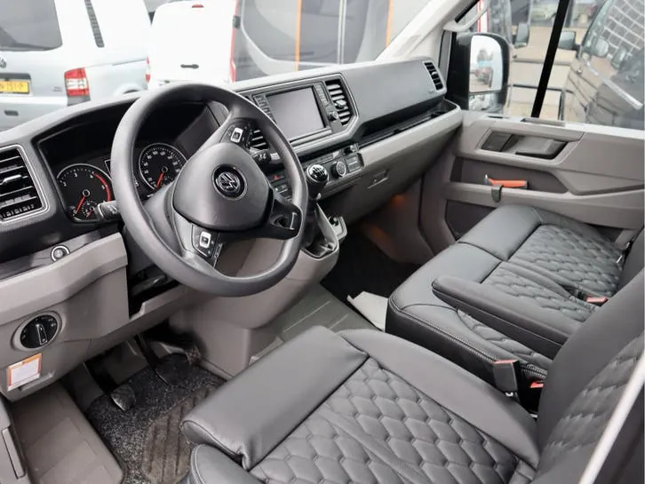 Volkswagen Crafter 2019 photo 2