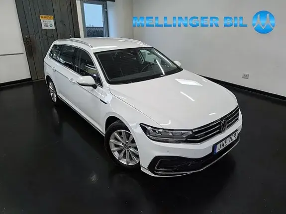 Volkswagen Passat 2022 photo 2
