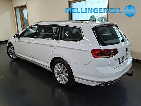 Volkswagen Passat 2022 photo 4