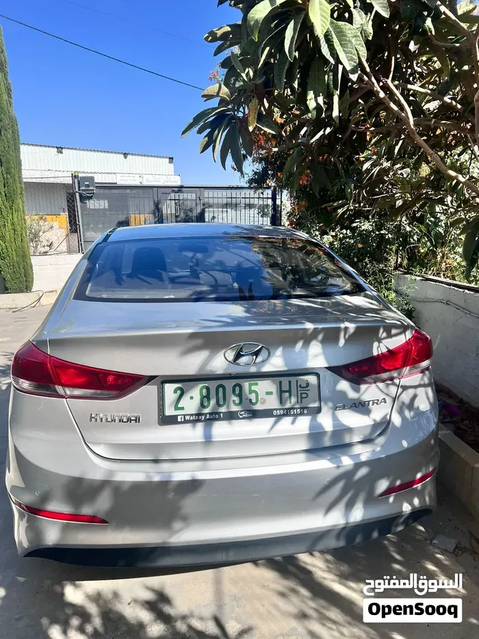 Hyundai Elantra 2017 photo 4