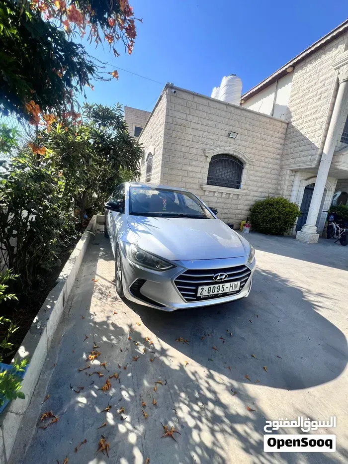 Hyundai Elantra 2017 photo 3