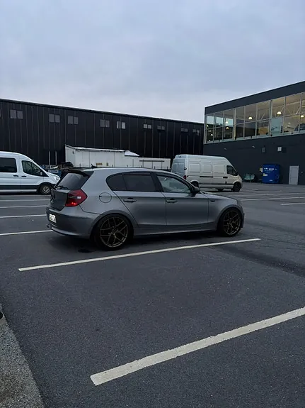 BMW 118D 2010 photo 4