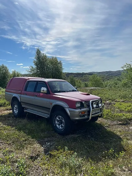 Mitsubishi L200 1997 photo 2