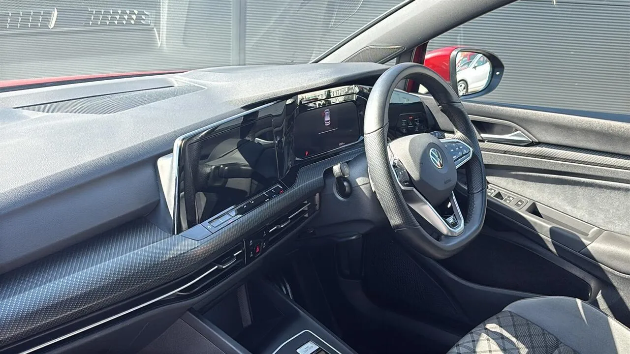 Volkswagen Golf 2022 photo 2