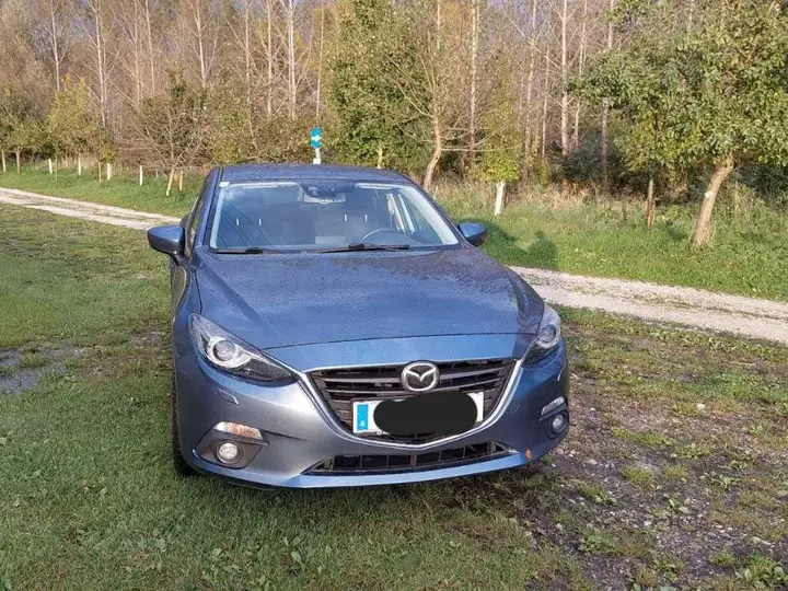Mazda Mazda3 2016 photo 2