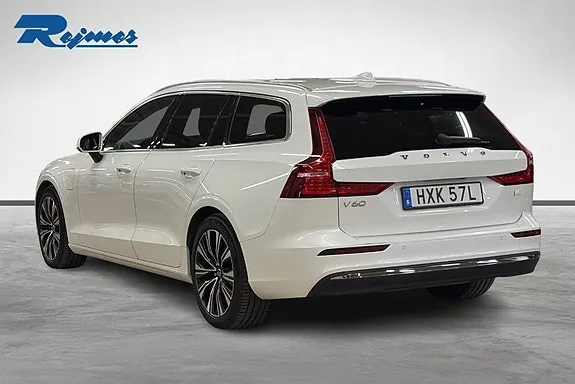 Volvo V60 2024 photo 2