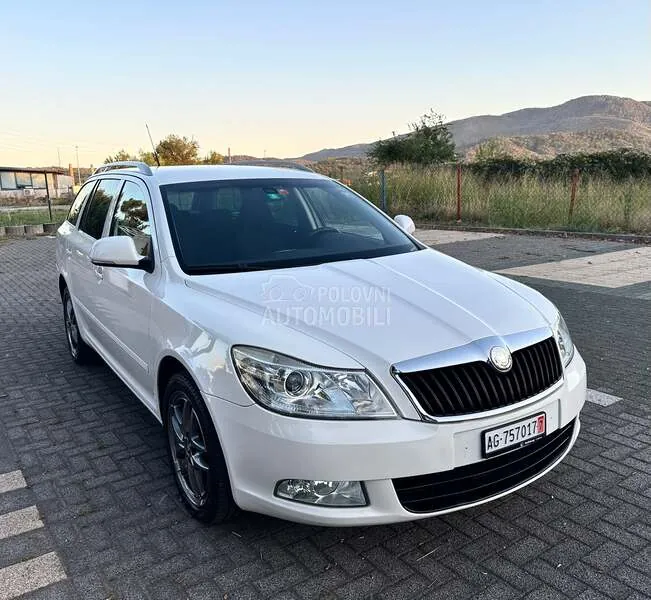Skoda Octavia 2009 photo 4