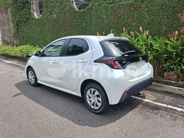 Toyota Yaris 2023 photo 4