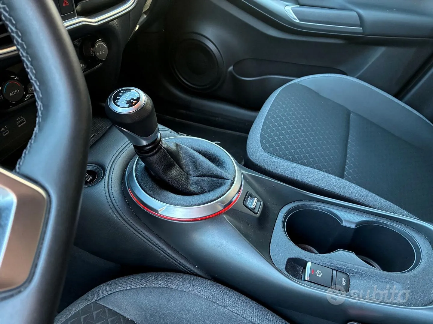 Nissan Juke 2024 photo 2