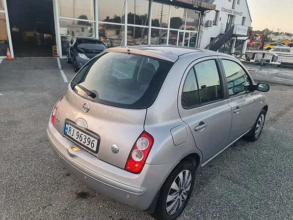 Nissan Micra 2009 photo 4