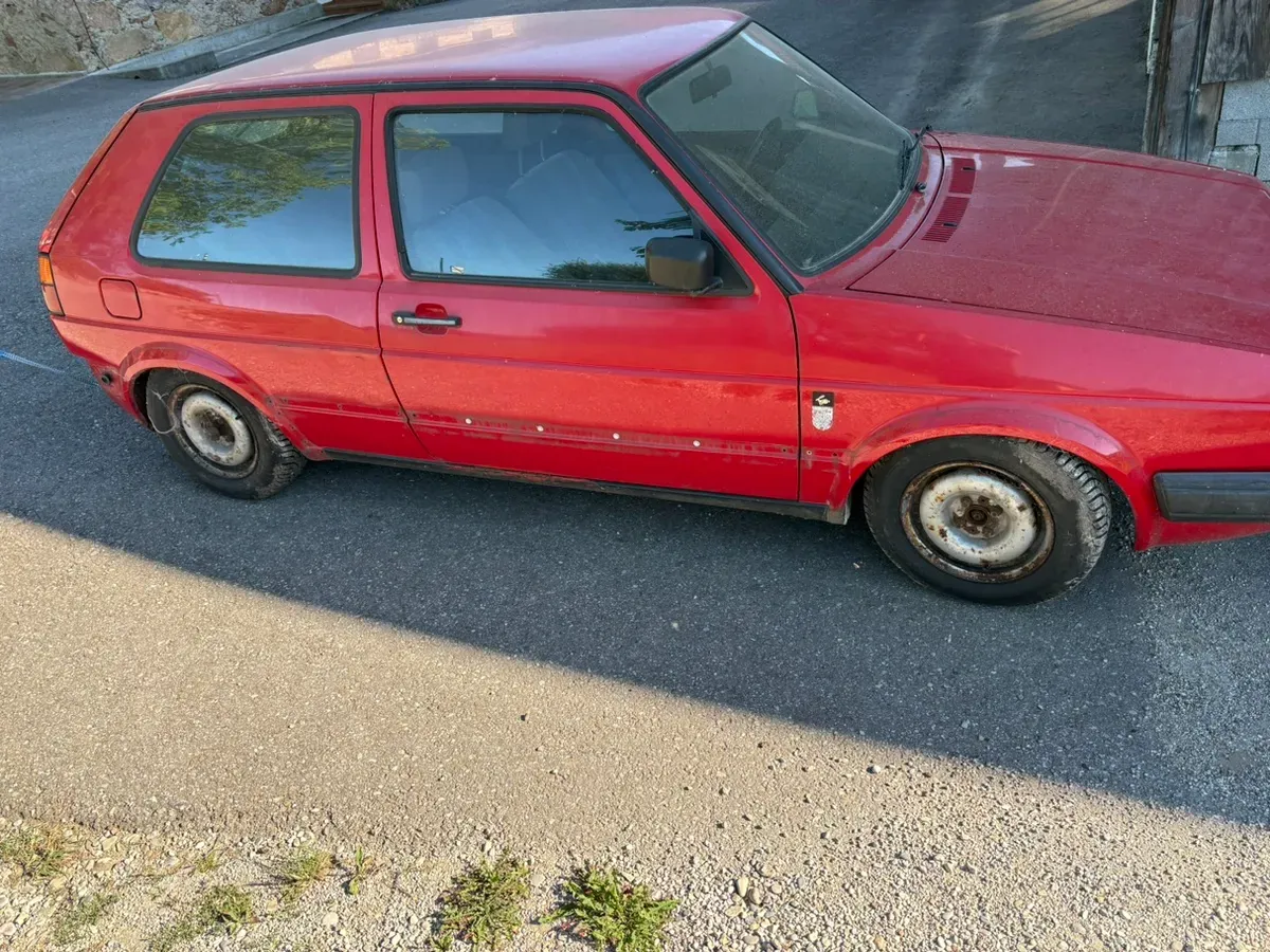 Volkswagen Golf 1988 photo 2