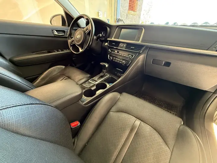 Kia Optima 2016 photo 2