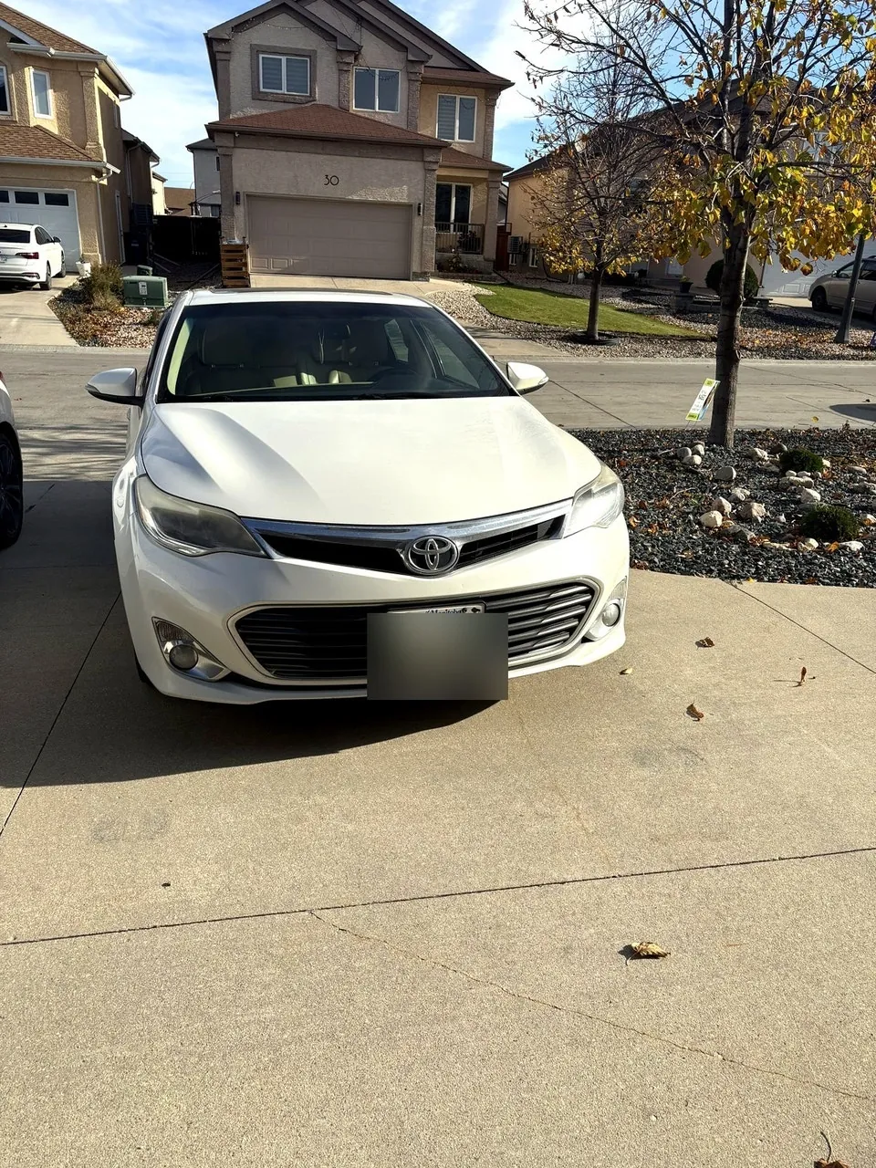 Toyota Avalon 2013 photo 2