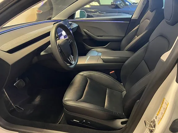 Tesla Model 3 2024 photo 5