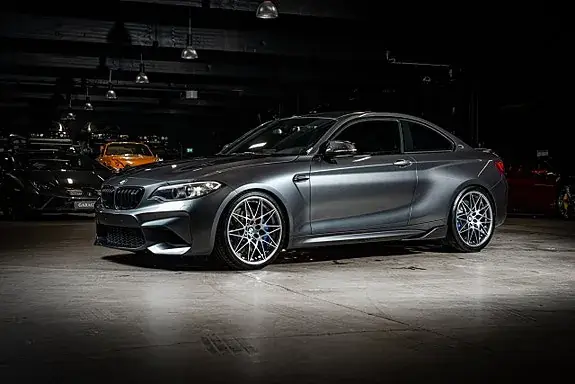 BMW M2 2017 photo 2
