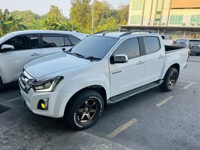 Isuzu D-Max