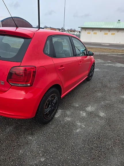 Volkswagen Polo 2011 photo 5