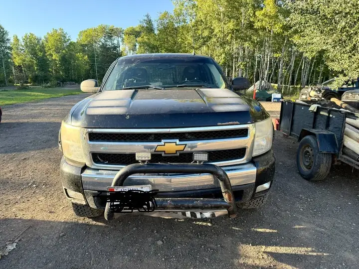 Chevrolet Silverado 1500 2008 photo 3
