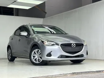 Mazda Demio 2015 photo 4