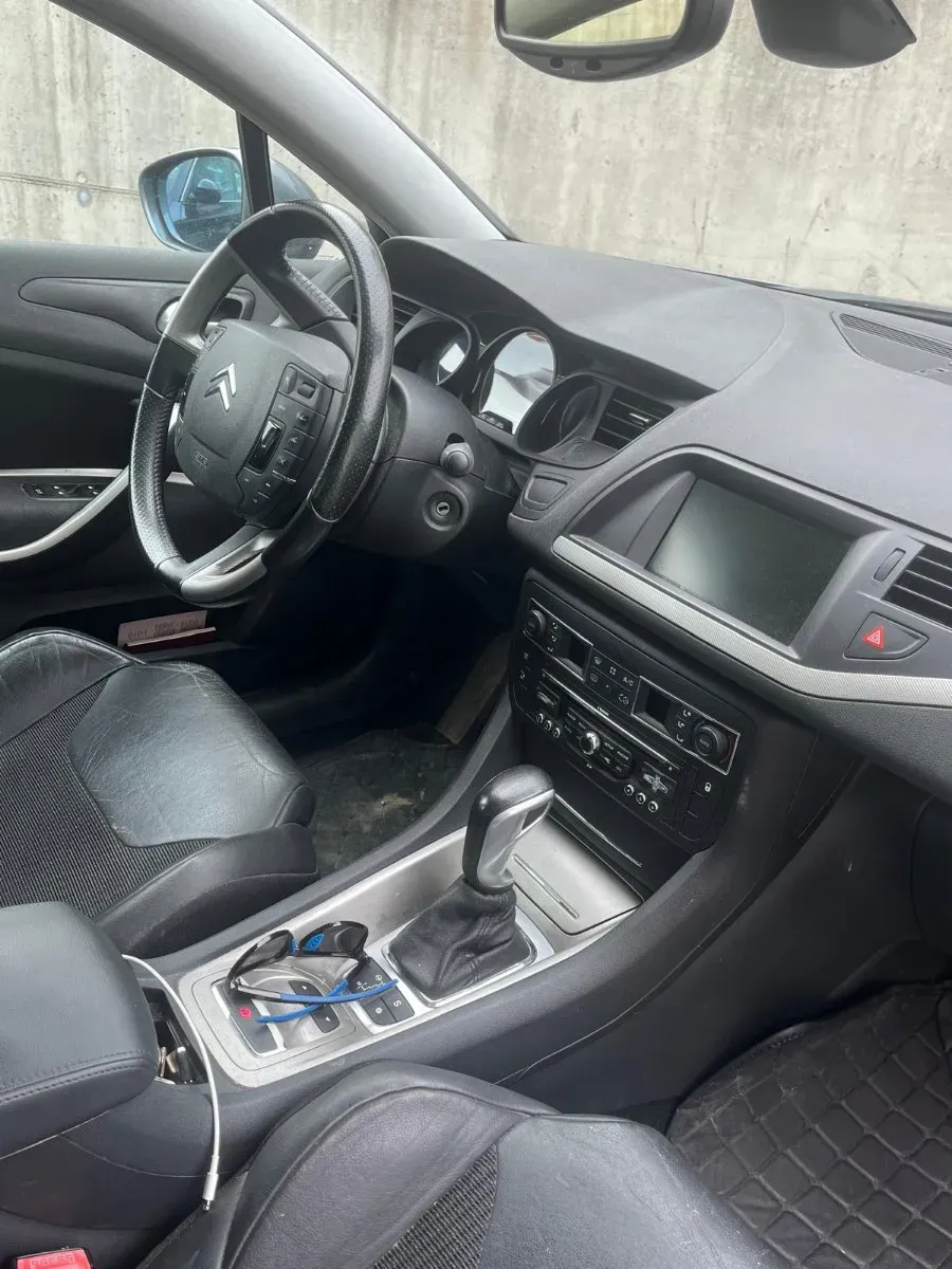 Citroen C5 2009 photo 2