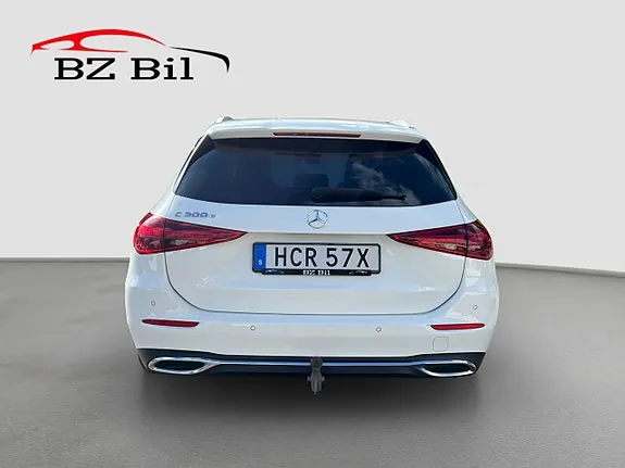 Mercedes-Benz C300 E 2023 photo 5