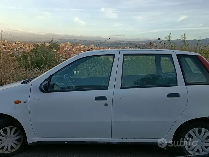 Fiat Punto 1998 photo 3