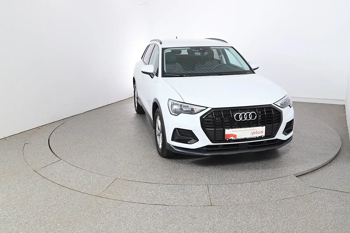 Audi Q3 2025 photo 2