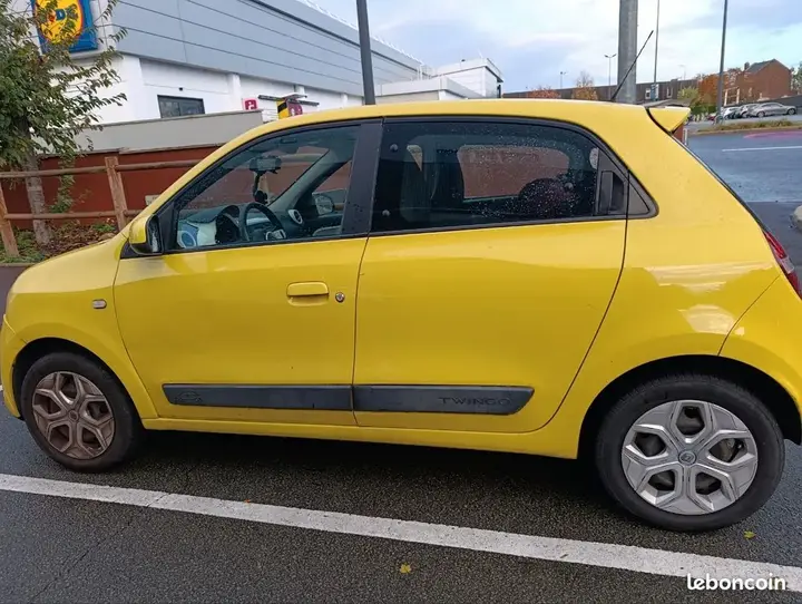 Renault Twingo 2014 photo 2