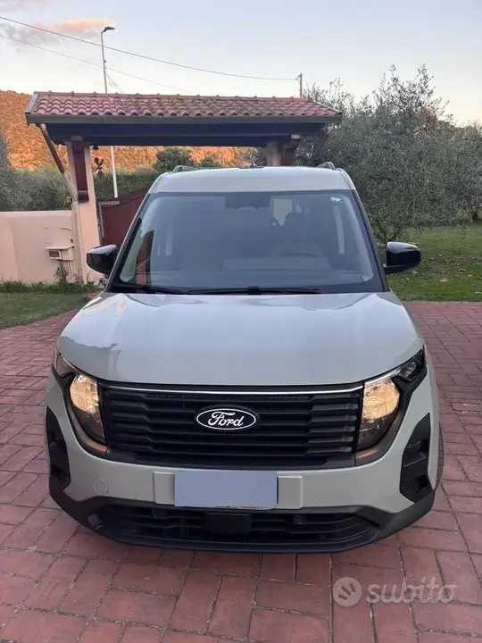 Ford Tourneo Courier 2024 photo 4