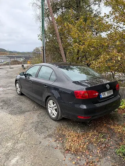 Volkswagen Jetta 2011 photo 2
