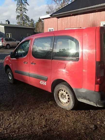 Peugeot Partner 2016 photo 2