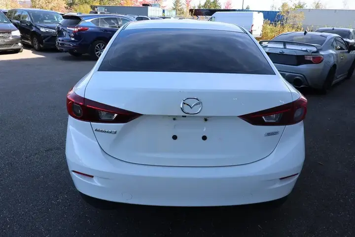 Mazda Mazda3 2018 photo 5