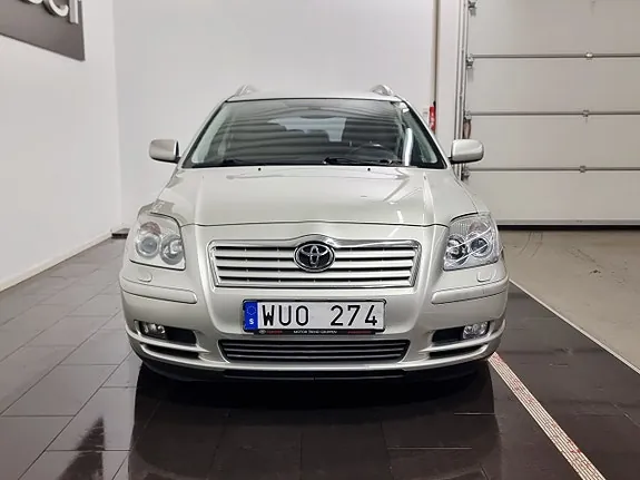 Toyota Avensis 2005 photo 3