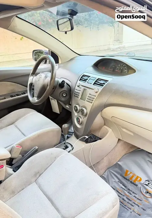 Toyota Yaris 2010 photo 3