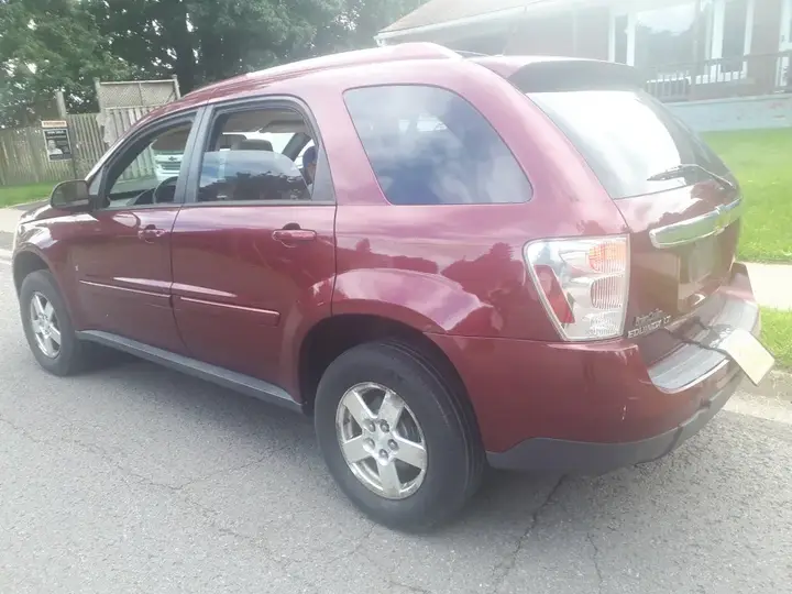 Chevrolet Equinox 2008 photo 2