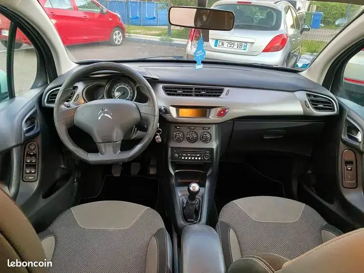 Citroen C3 2013 photo 3