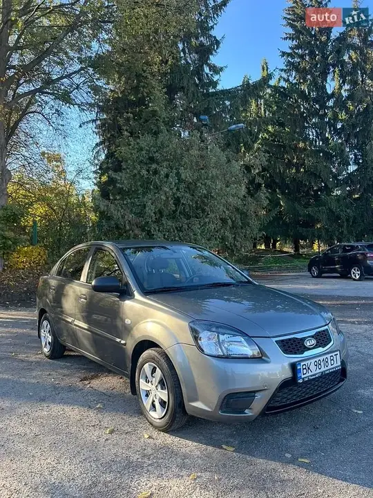 Kia Rio 2011 photo 3