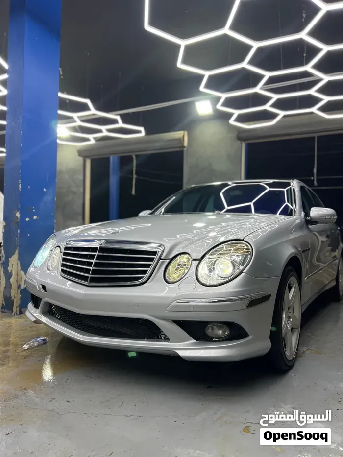 Mercedes-Benz E-Class 2009 photo 3