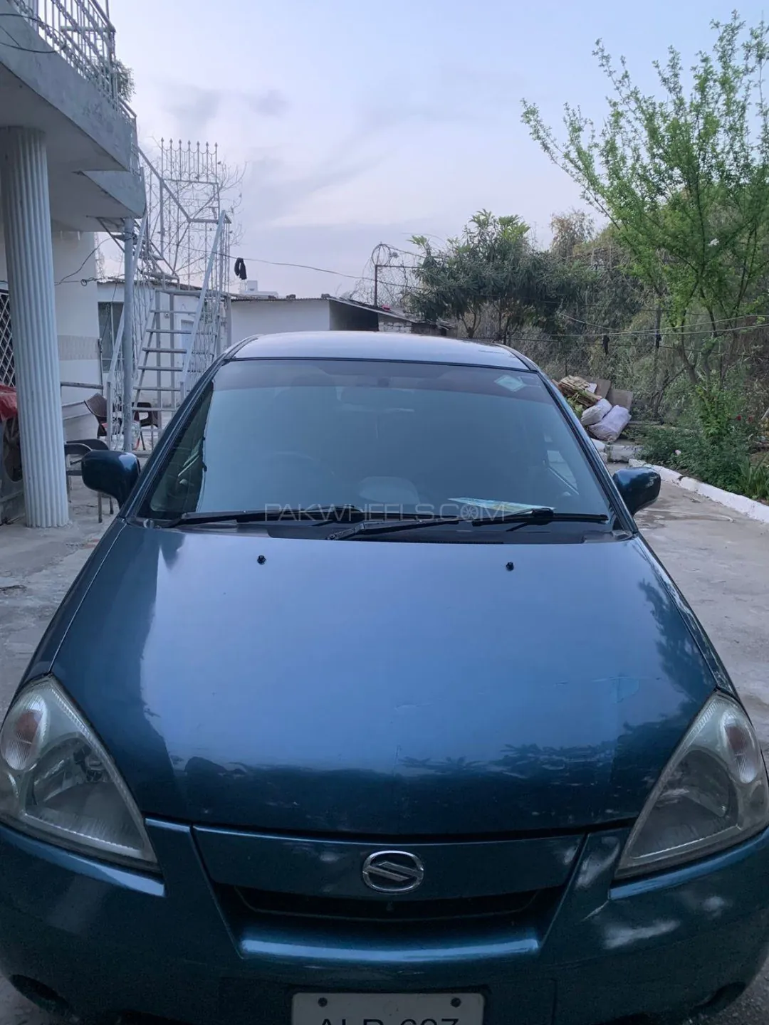 Suzuki Liana