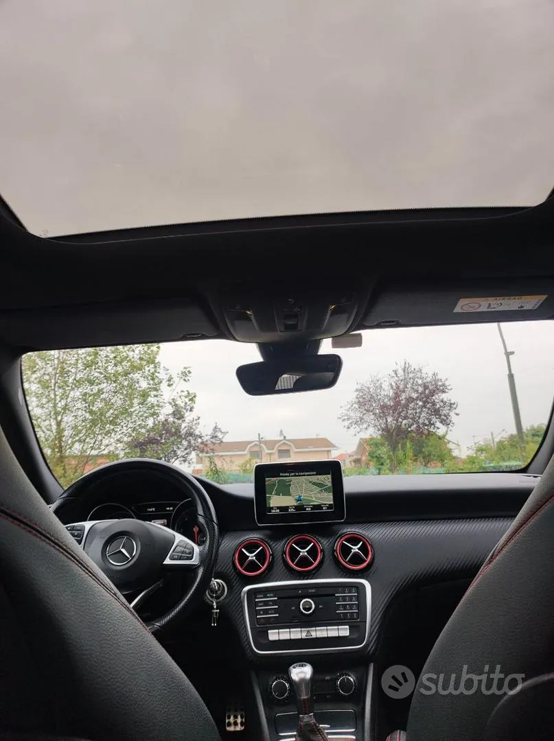 Mercedes-Benz A180D 2016 photo 4