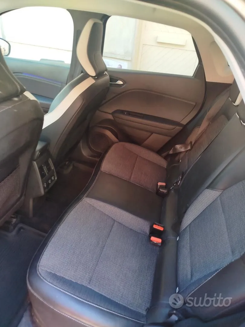 Renault Captur 2024 photo 5