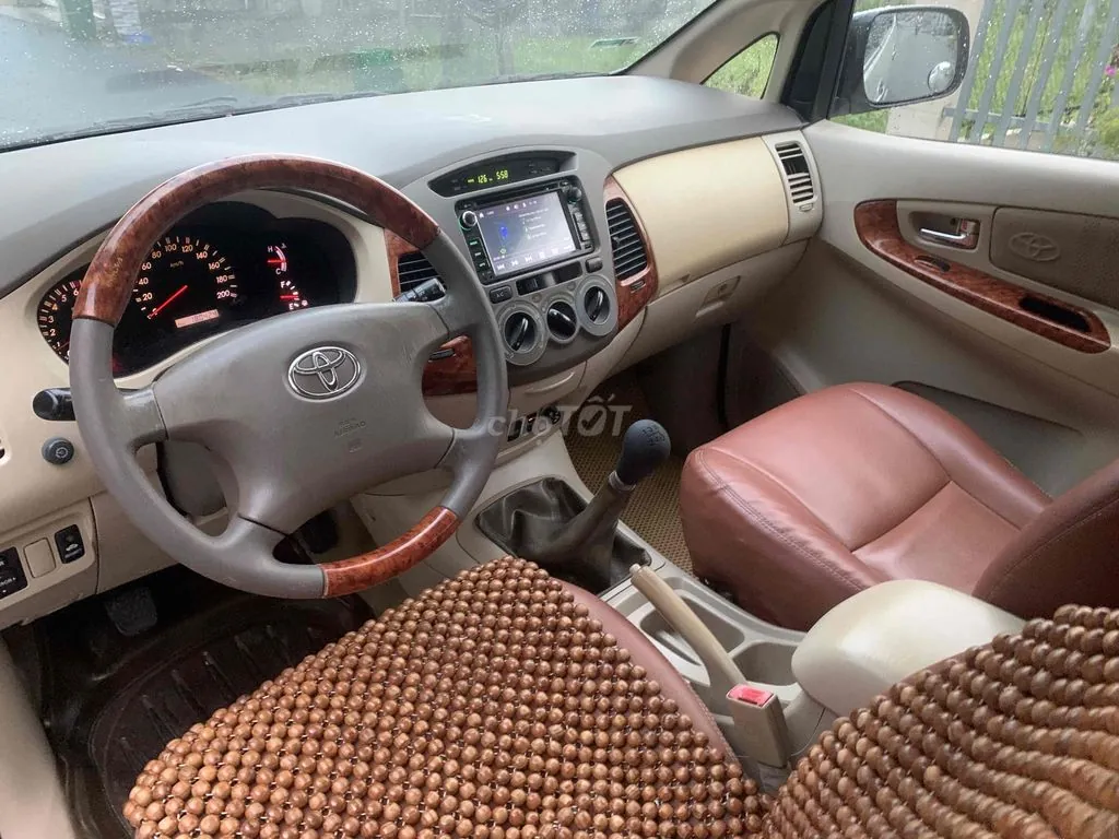 Toyota Innova 2008 photo 5