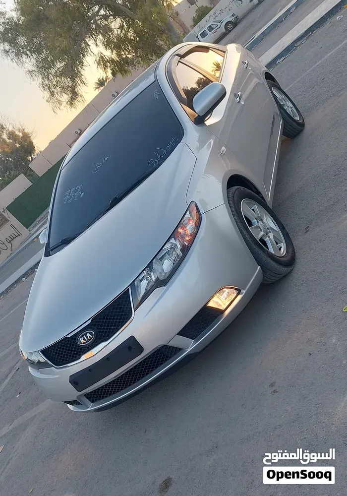 Kia Forte 2008 photo 2