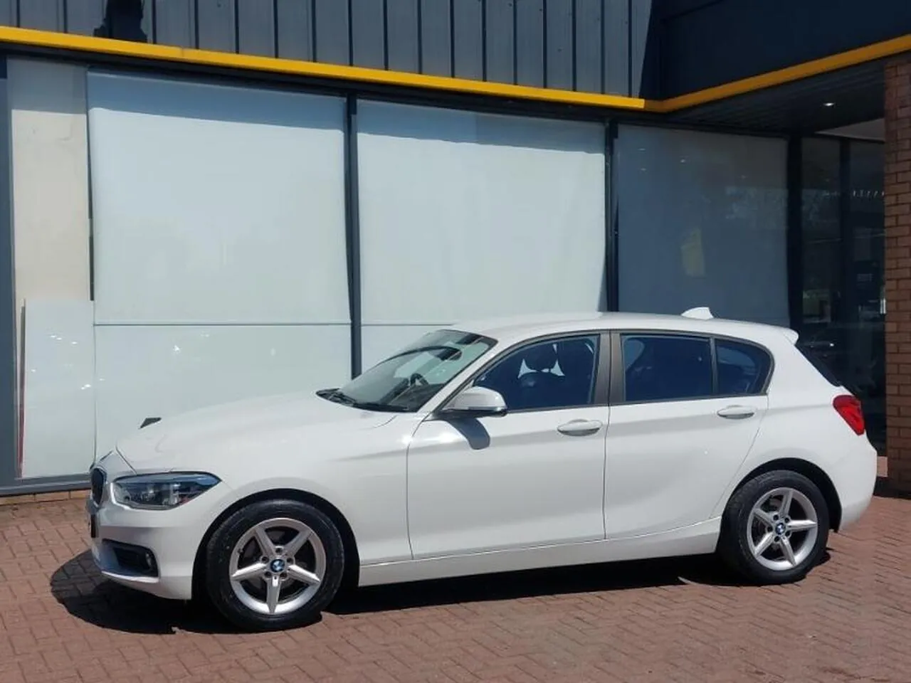 BMW 1 Series 2018 photo 4