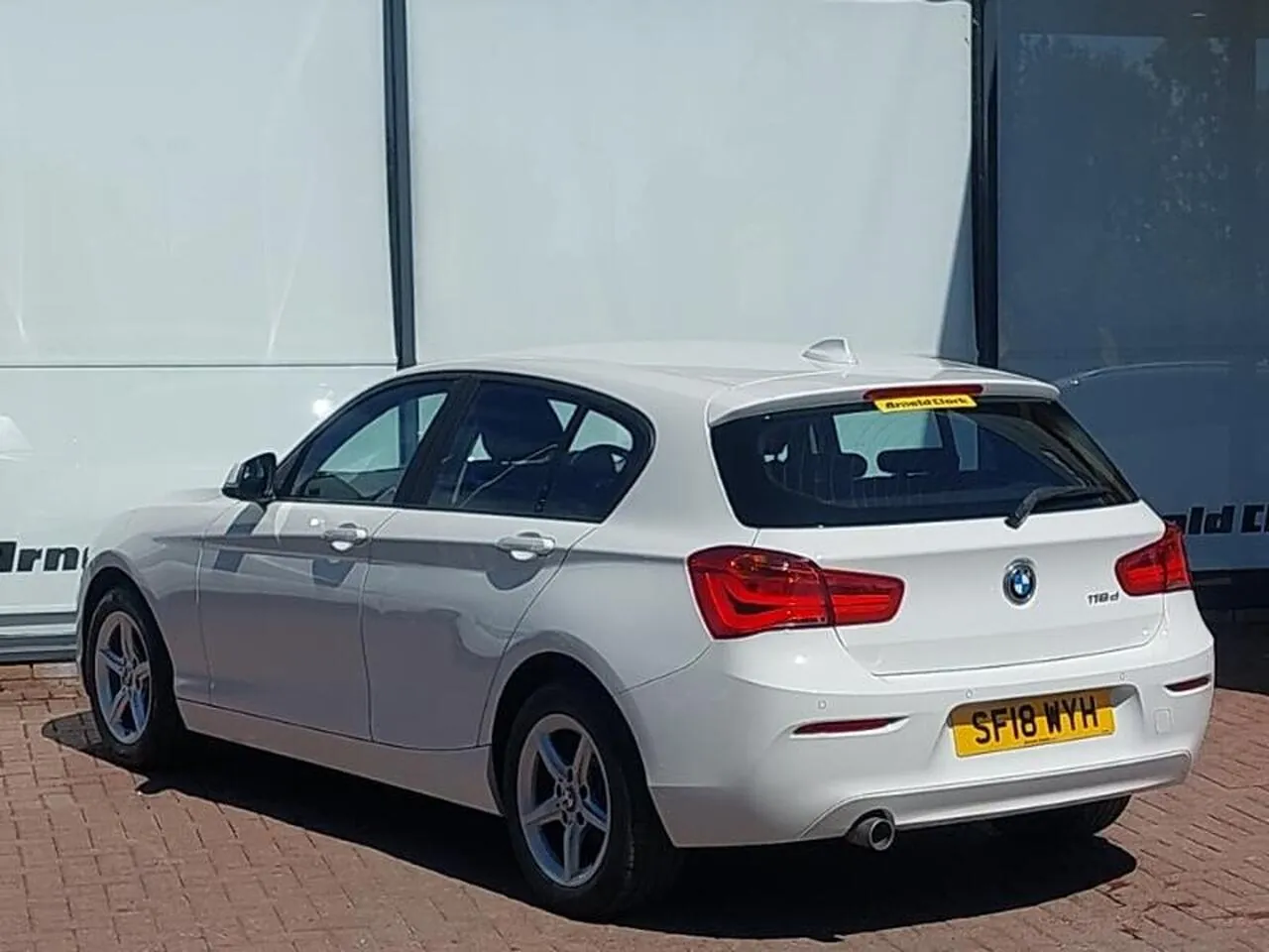 BMW 1 Series 2018 photo 2