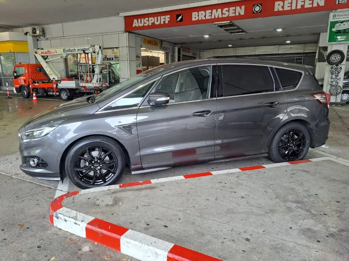 Ford S-Max 2017 photo 3