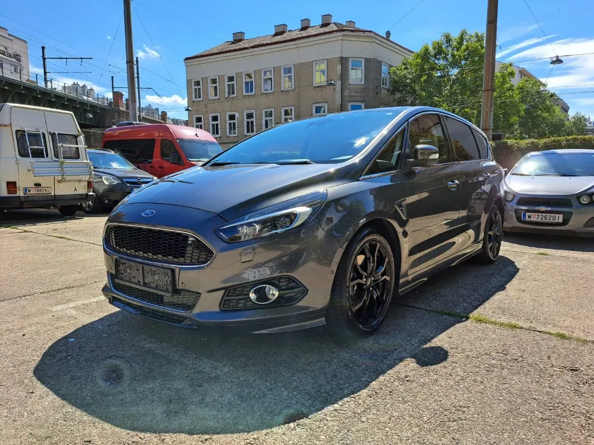 Ford S-Max