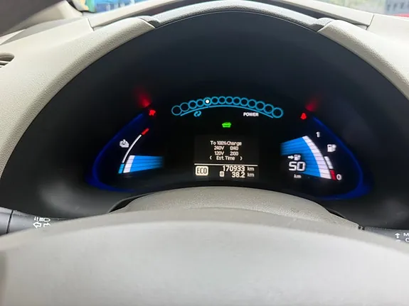 Nissan Leaf 2012 photo 3