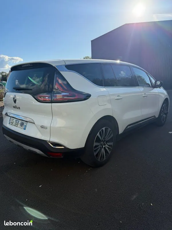 Renault Espace 2015 photo 3